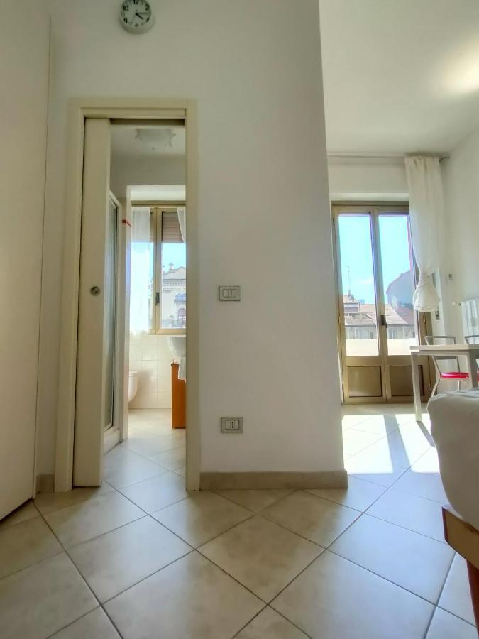 Studio Lunigiana Milano Stazione Milano ภายนอก รูปภาพ