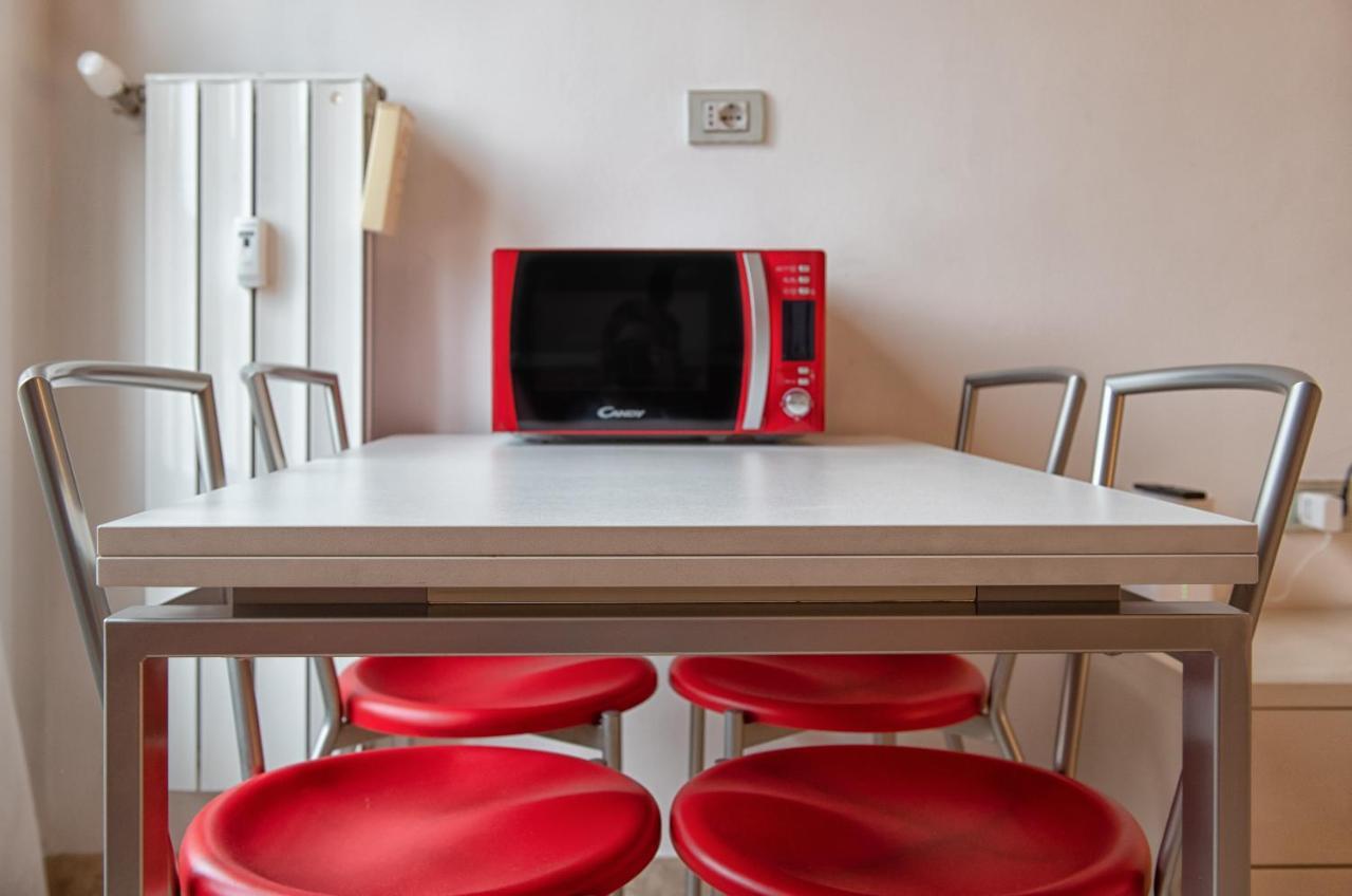 Studio Lunigiana Milano Stazione Milano ภายนอก รูปภาพ